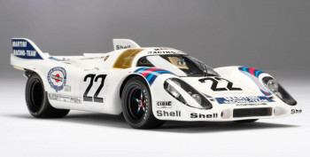 AM_Porsche_917K_(Martini)_2