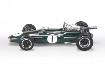 brabham-bt24-brabham-bt24-1-jack-brabham-second-place-mexico-gp-1967-03-web