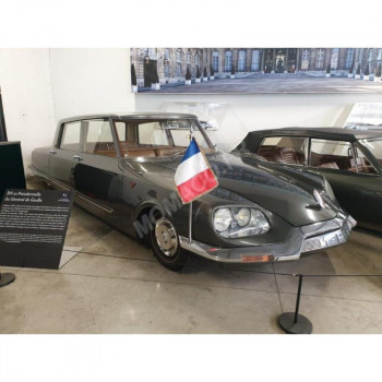 citroen-ds-21-chapron-1968-presidentielle---charles-de-gaulle-longueur--6m53