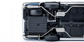 CMC-M205-Pullman-LA-Detail-Gewichte-Boden-Hinten-Web