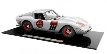 M-288-Ferrari250GTO-30JahreCMC-Hero-HR