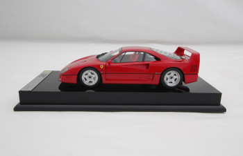 M5904-1-18-Ferrari-F40-13-1620x1050