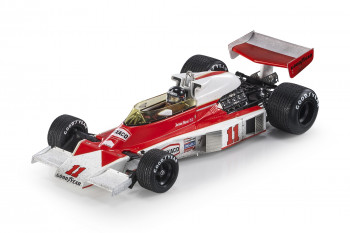 mclaren-m23-1976-with-driver-nr11-james-hunt-third-position-japanese-gp-fuji-1976-finish-line-02-web
