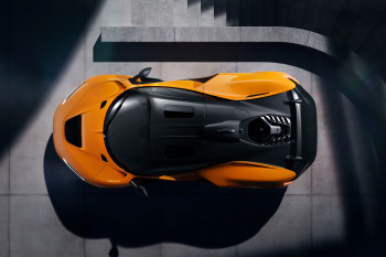 Webedit_0010_Original-16829-9-mclaren-w1-top-down_4000x2677