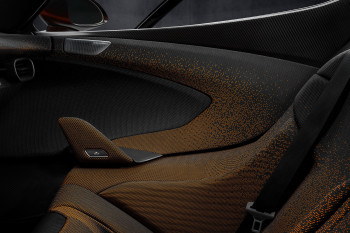 Webedit_0014_Original-16818-21-mclaren-w1-interior-details-door-card_4000x2677_crop_center